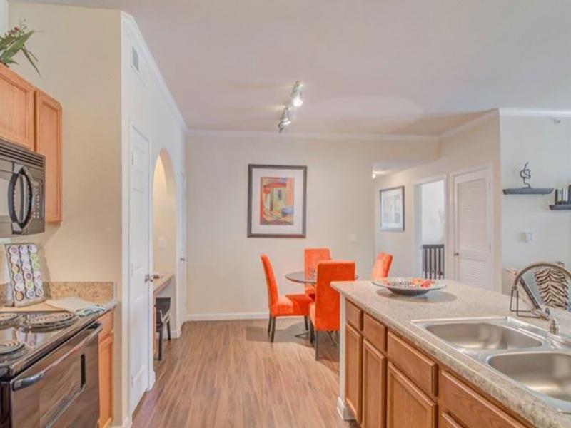 Kitchen - The Falls at Westover Hills - Texas