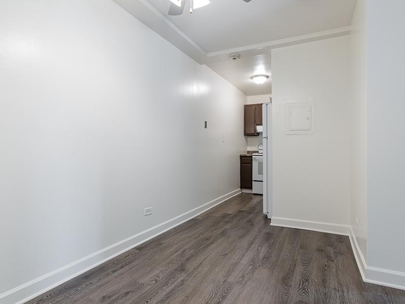 Dining Area | Wellington Creek Apartment's in Lisle, IL