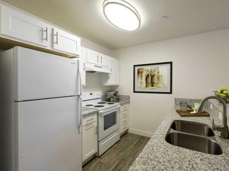 Kitchen overview | Ridgeview Apartments