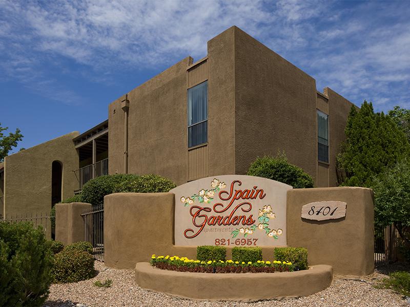 Spain Gardens Apartments in Albuquerque, NM 87111 Market Apartments