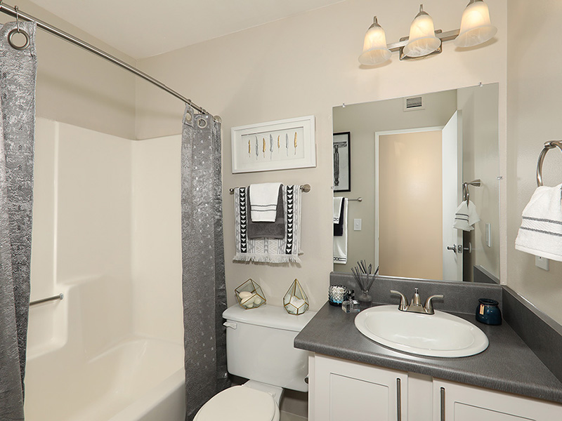 Bathroom | 47Seventy Settler's Point