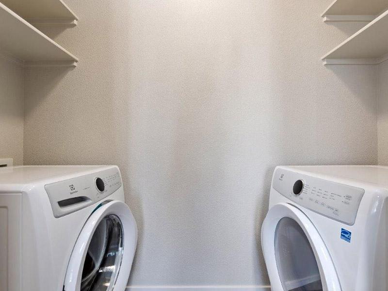 Washer & Dryer | Crimson Point