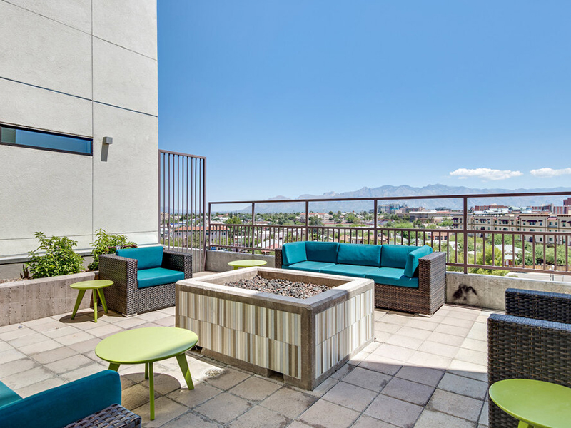Rooftop Firepit | The Cadence