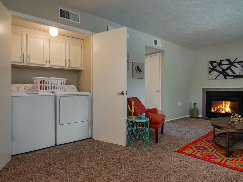 Washer & Dryer | Meadowlark Apartments