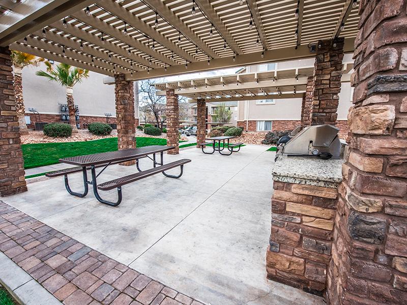 BBQ Grills | Oasis Palms
