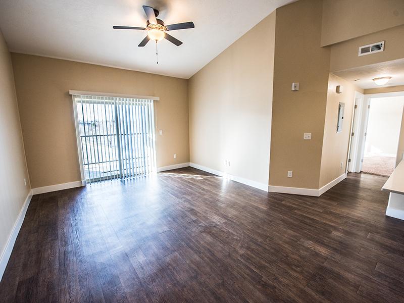 Front Room | The Cove at Overlake