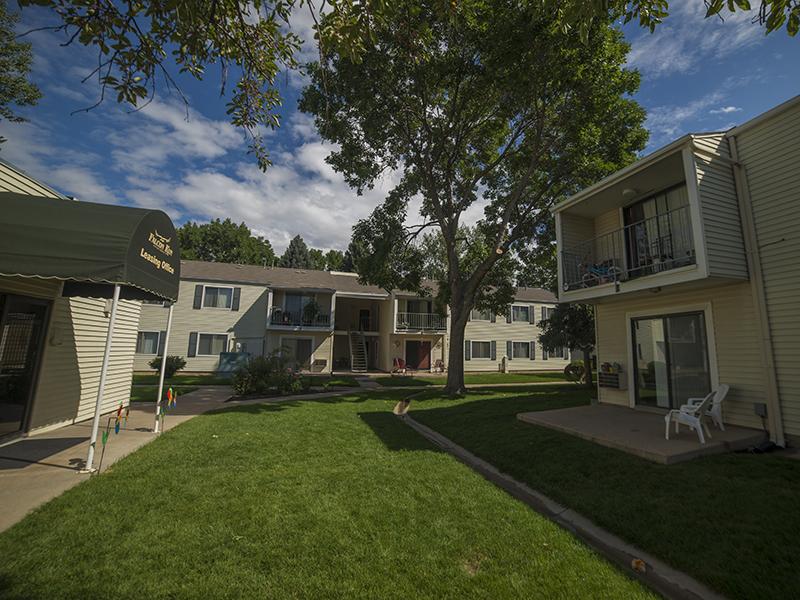 Exterior | Falcon Run Apartments