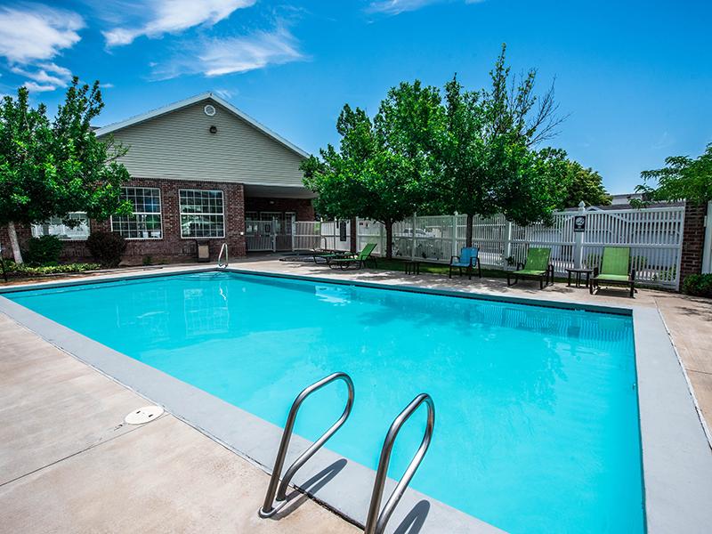 Pool | Hidden Cove Apartments