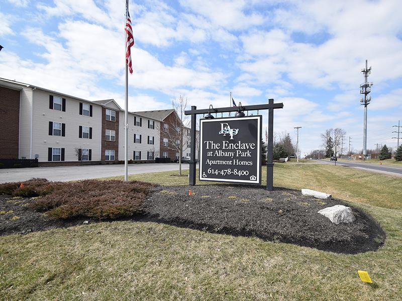 Welcome Sign | Enclave at Albany Park