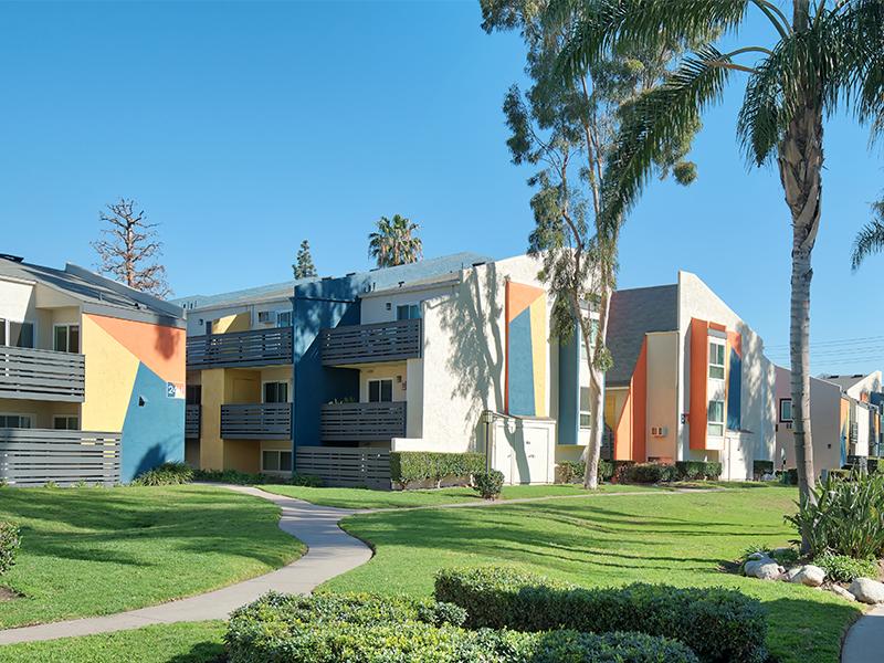 Horizon Apartments in Santa Ana