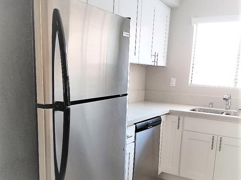 Kitchen | Apartments in Lawndale | Galleria Townhomes