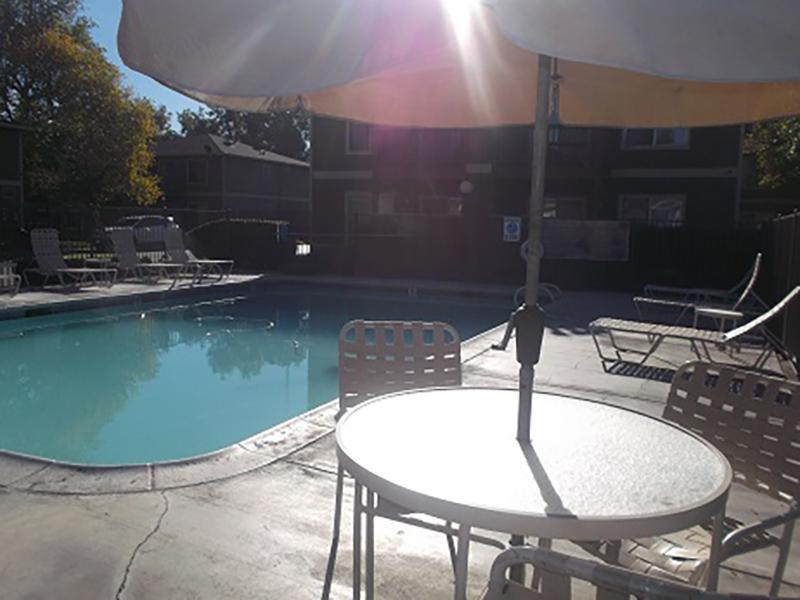 Pool | Riverbank