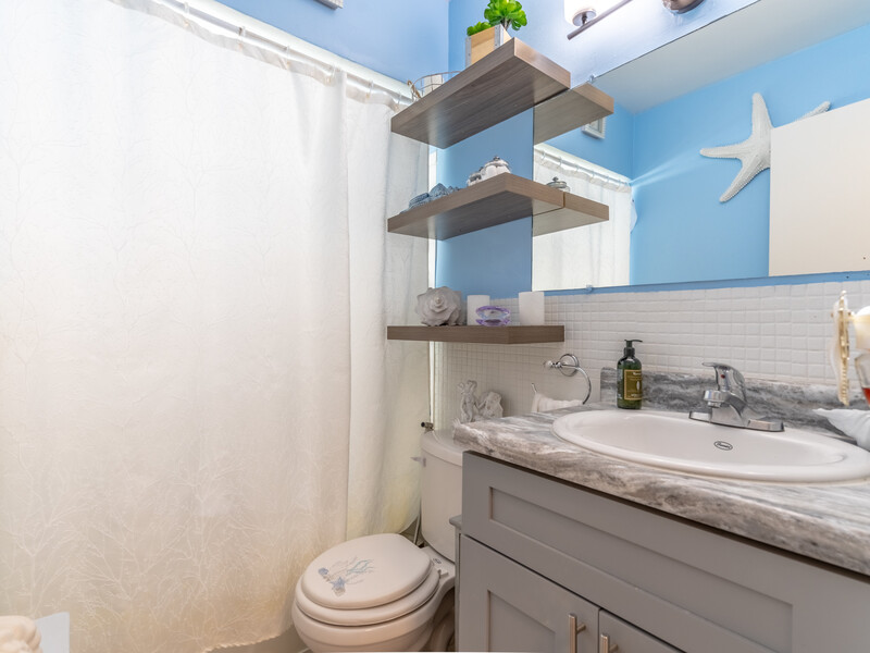 Bathroom | Emerald Palms Apartments in Fort Lauderdale, FL