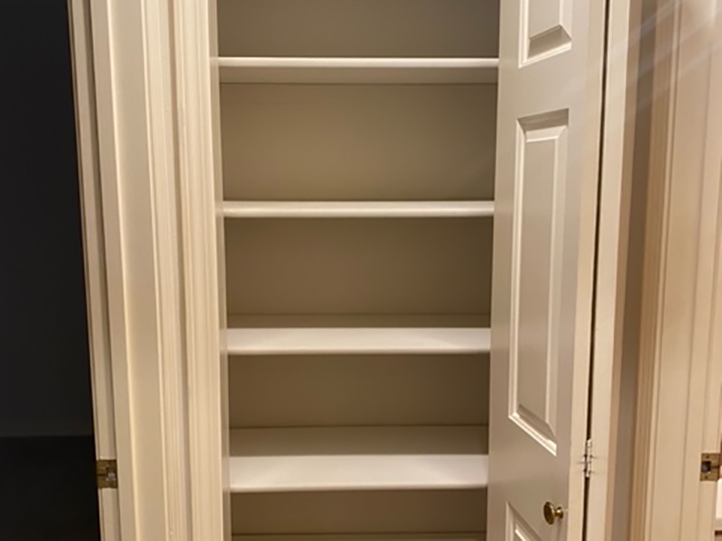 Closet | Mountainwood Estates Apartments in Missoula, MT