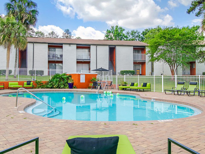 Swimming Pool | The HUB Tallahassee