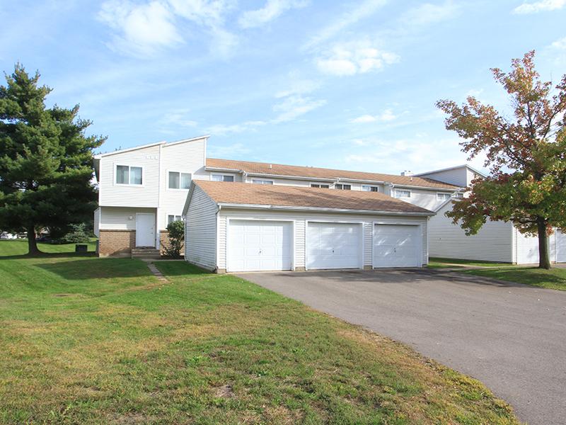 The View Apartments in Portage, MI 49024 Market Apartments