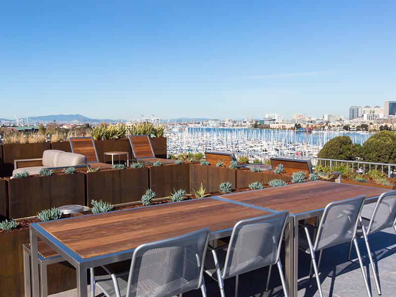 Rooftop Lounge | Panomar Apartments in Alameda CA