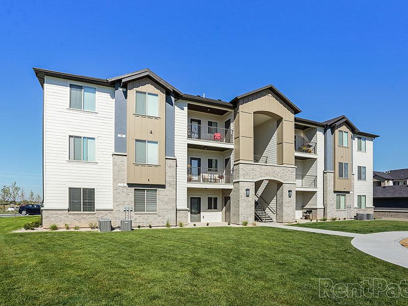Claradon Village Apartments in West Haven, UT