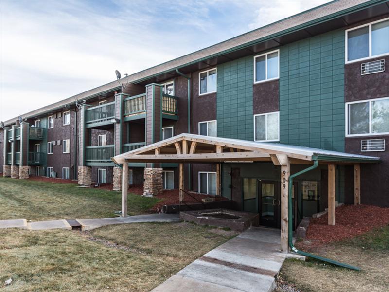 Exterior | Cherry Ridge Apartments