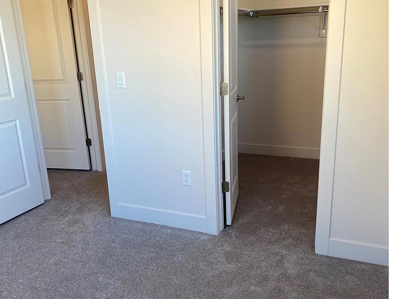 Spare Bedroom | Foxridge Townhomes