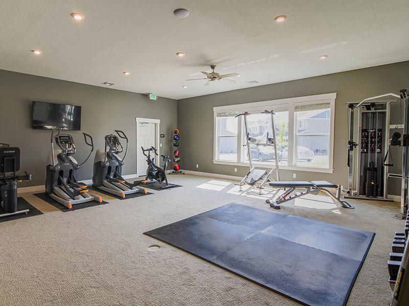 Gym | Apartments in Eagle Mountain