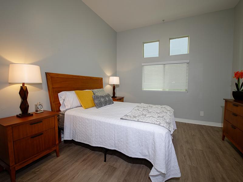 Model Bedroom | Hollywood View Towers