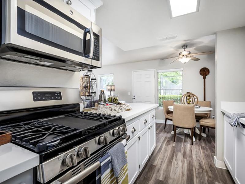 Kitchen | Dining Room | The Charleston Apartments