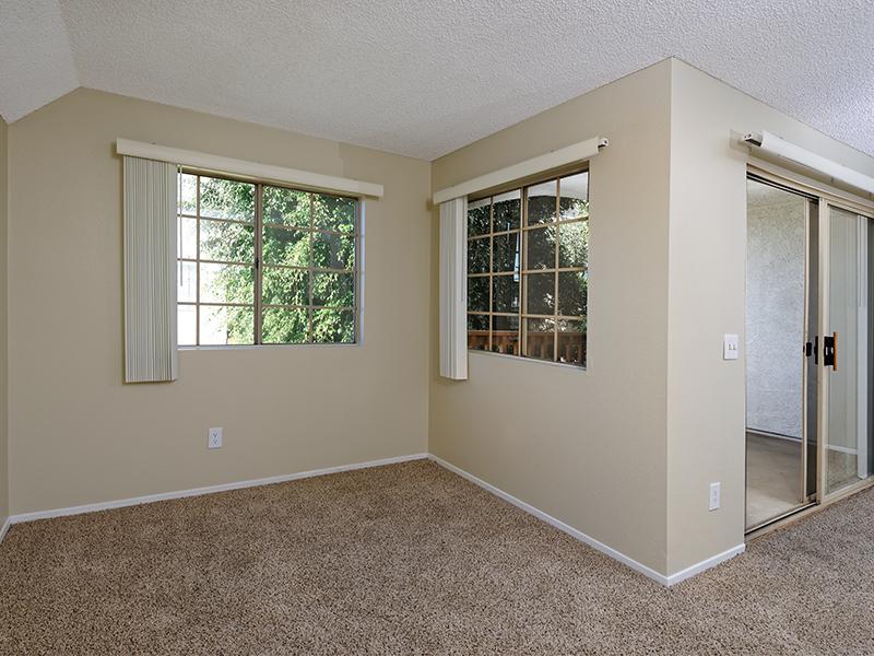 Senior Apartments in Huntington Beach, CA