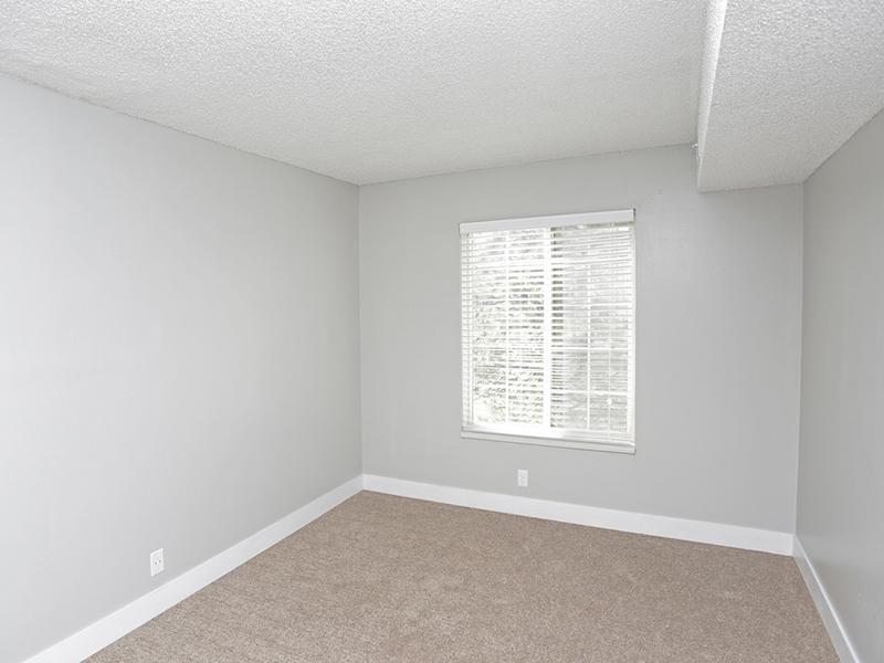 Room | Downtown West Apartments
