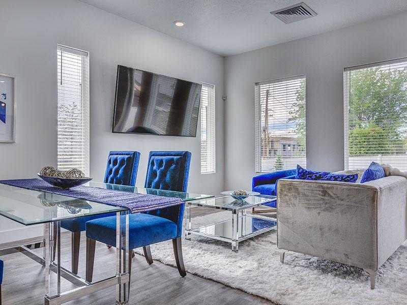 Lounge | Coventry Townhomes