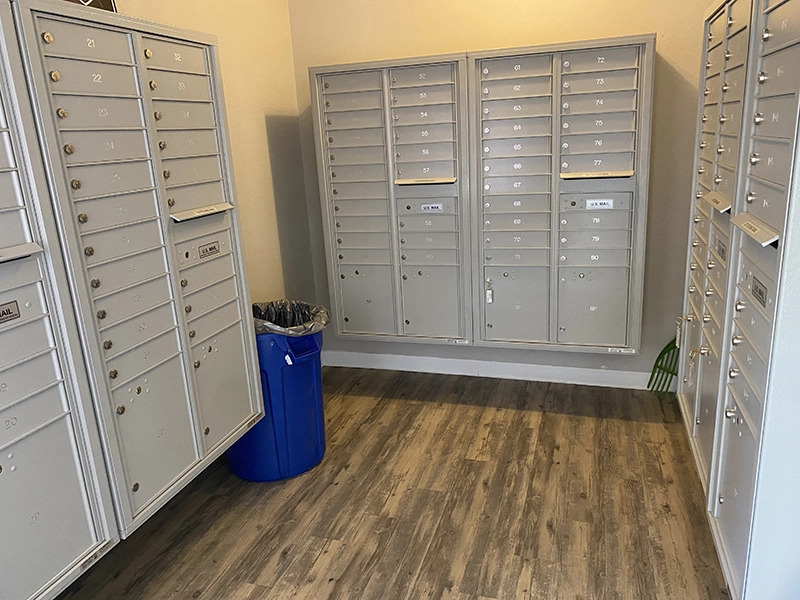 Package Lockers | Oxford Pointe Apartments in Thornton, CO
