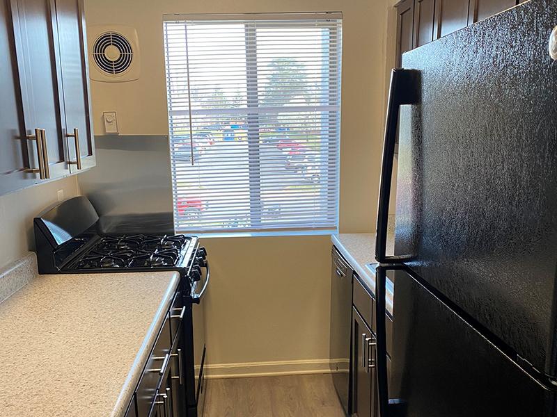 Black Appliances | Parkwood Apartments in Falls Church, VA