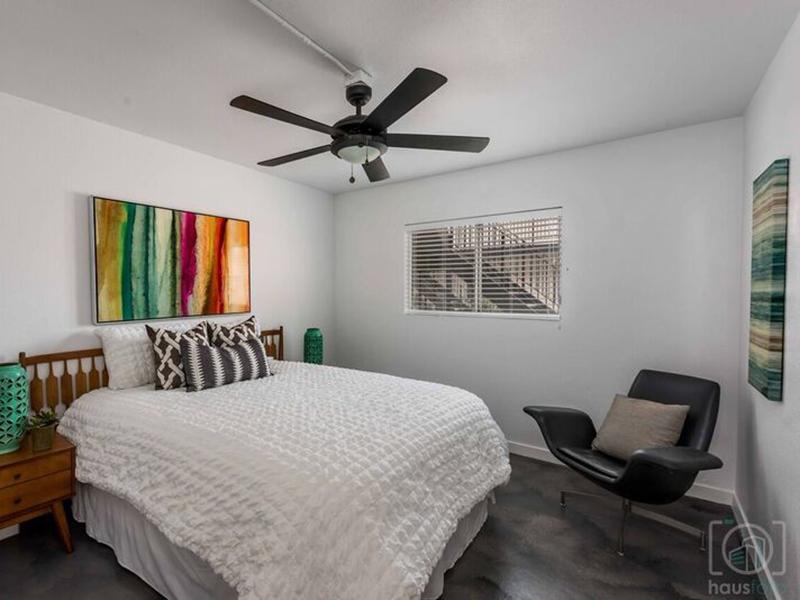 Bedroom | Fairmount Villas