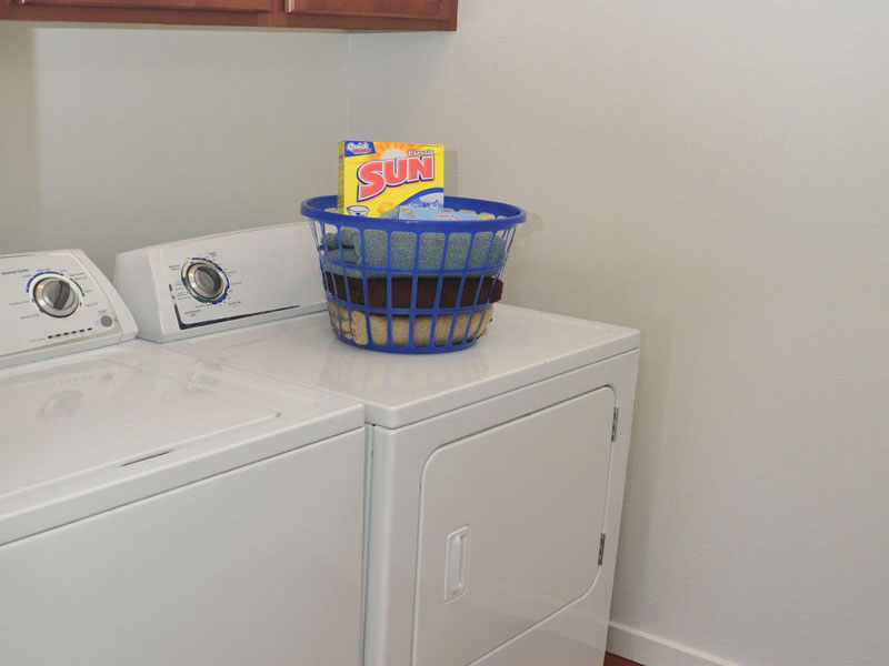 Washer & Dryer | College Park Townhomes Gillette, WY