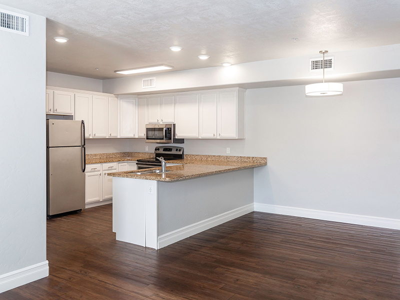 Kitchen | The Hills at Renaissance