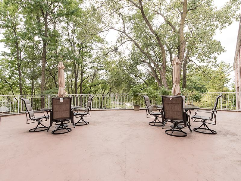 Lilac Apartments in Fox Lake, IL 60020 Market Apartments