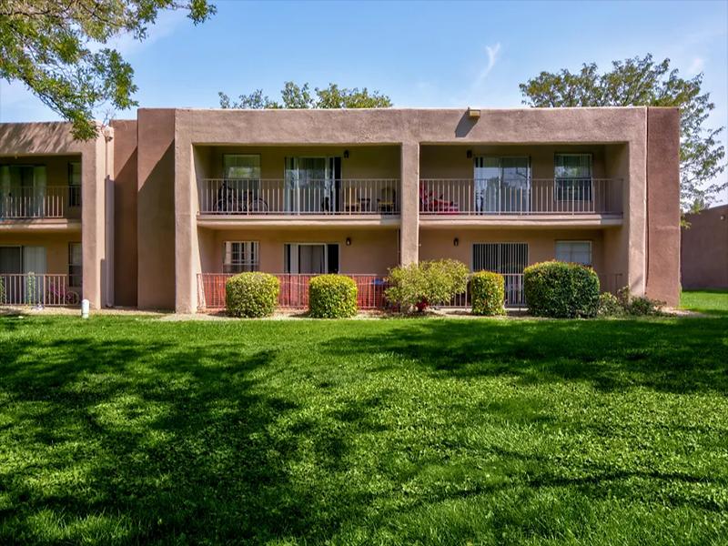 Indigo Park Apartments in Albuquerque, NM 87109 Market Apartments