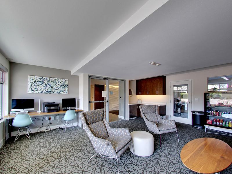 Resident Lounge | Panomar Alameda CA Apartments