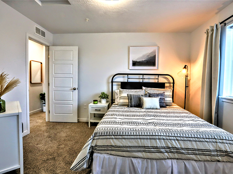 Beautiful Bedroom | Amazon Falls Townhomes in Eagle, ID