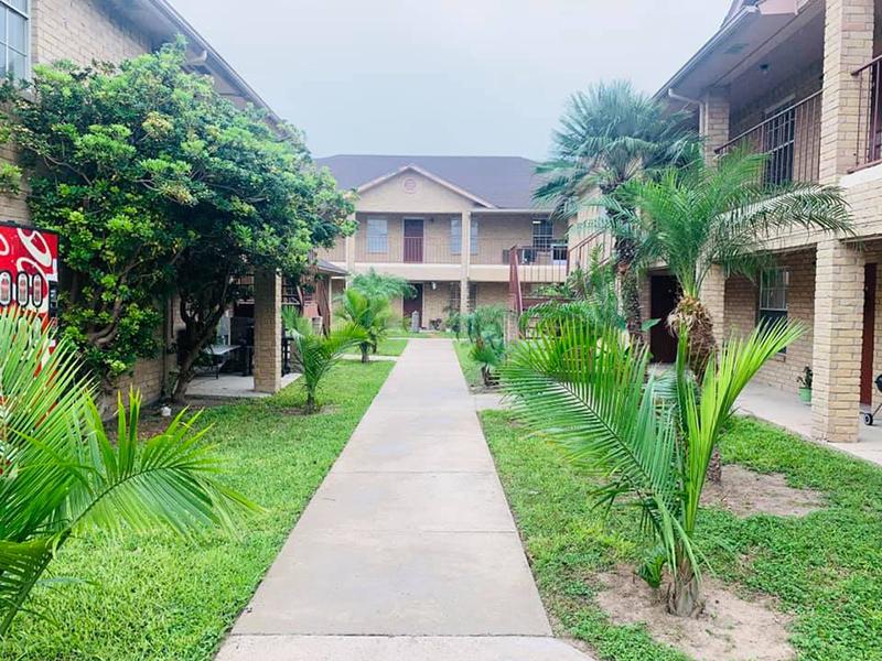 Building Exterior | Dove Cove Apartments