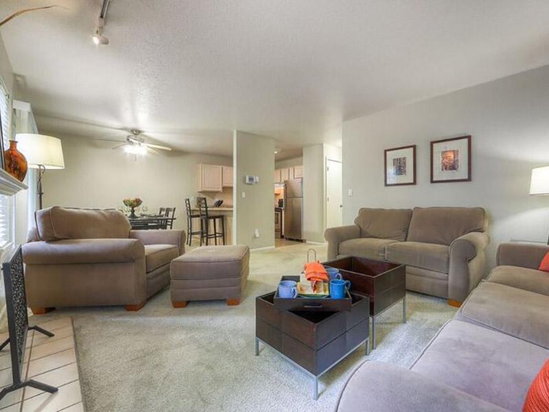 Carriage House Apartments In Vancouver Wa 98661 Market Apartments