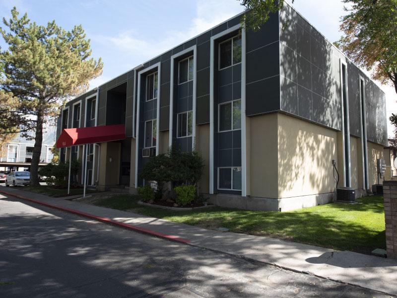 Building Exterior | Holladay on Ninth 84124 Apartments