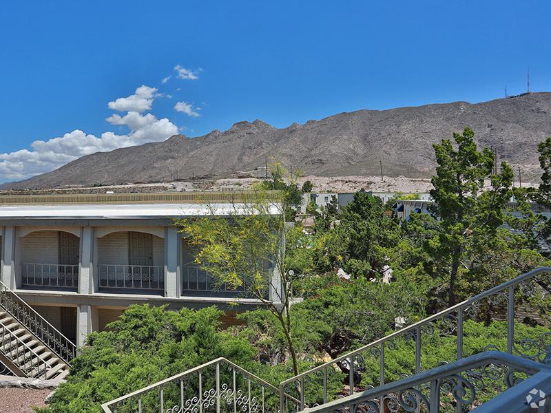 Stunning Views | Kings Hill Apartments in El Paso