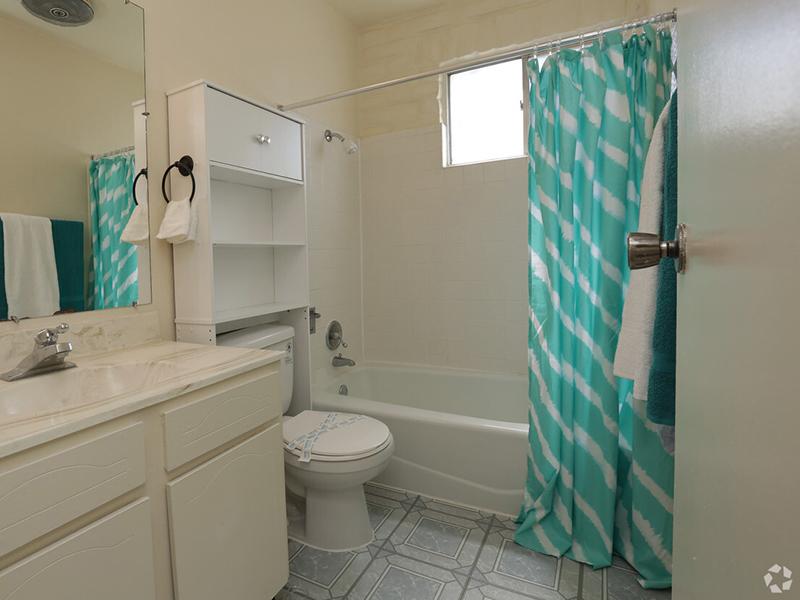 Bathroom | Kings Hill Apartments in El Paso