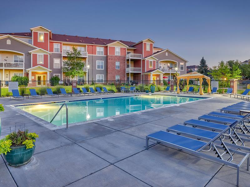 Bear Valley Park Apartments in Lakewood, CO 80227 Market Apartments