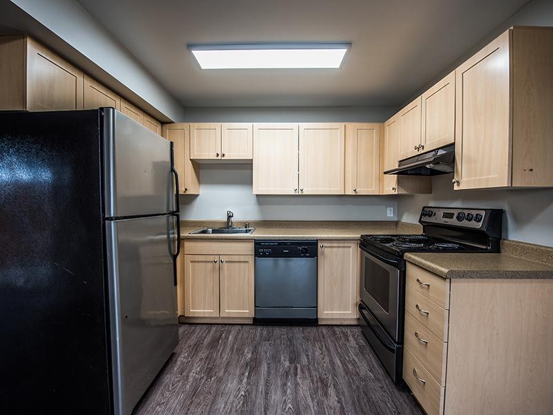 Fully Equipped Kitchen | Sheridan Beach Terrace Lake Forest Park Apartments