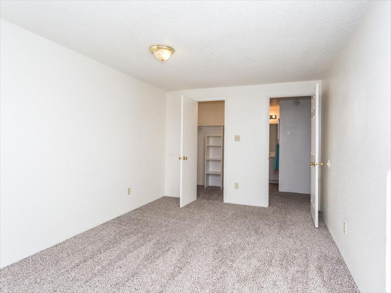 Room | Cherry Ridge Apartments
