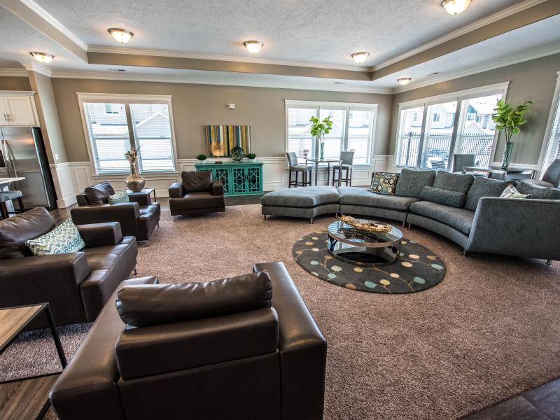 Lounge | Greyhawk Townhomes