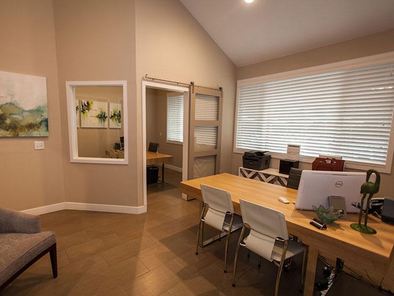 Office | Juniper Sacramento Apartments 