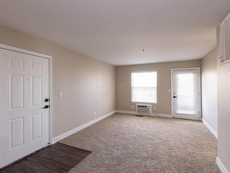 Front Room | Sierra Point